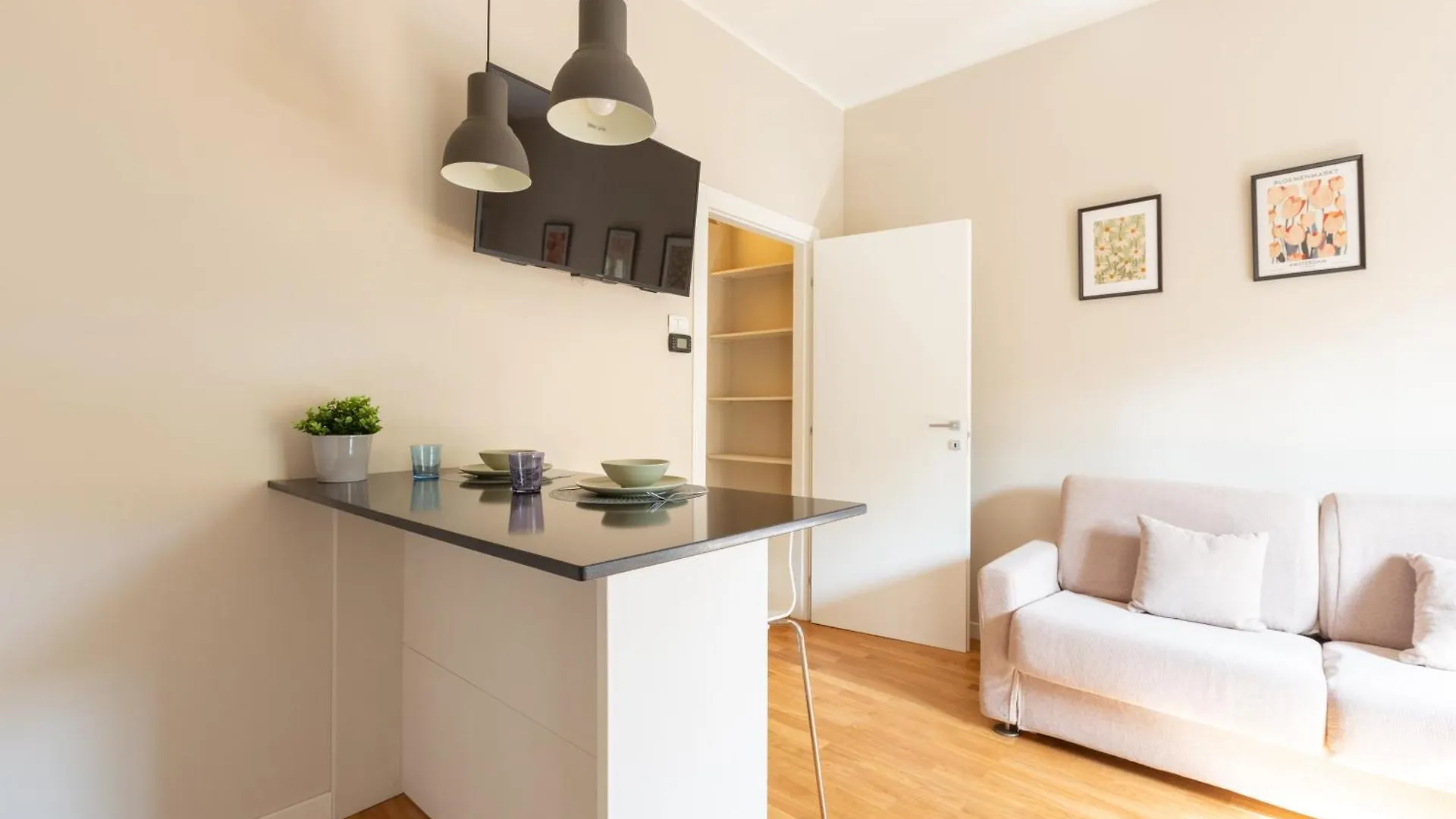 Porta Romana Lovely Apartment Milan